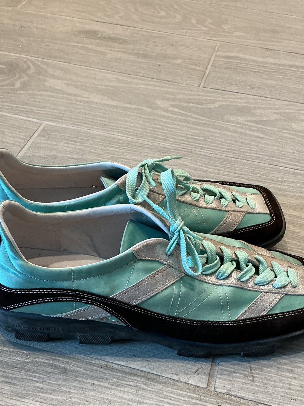 Donald J. Pliner Mint Green and Silver Men's Square Toe Vintage Sneakers Sz 11M - Picture 4 of 9